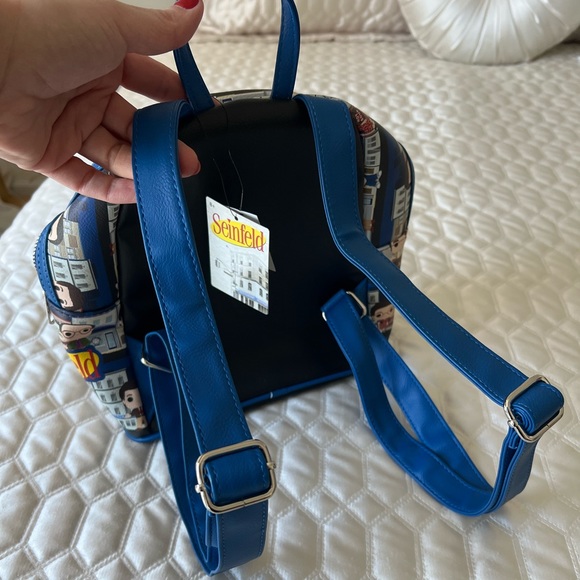 Funko Pop Seinfeld backpack brand new with tags - Picture 2 of 4